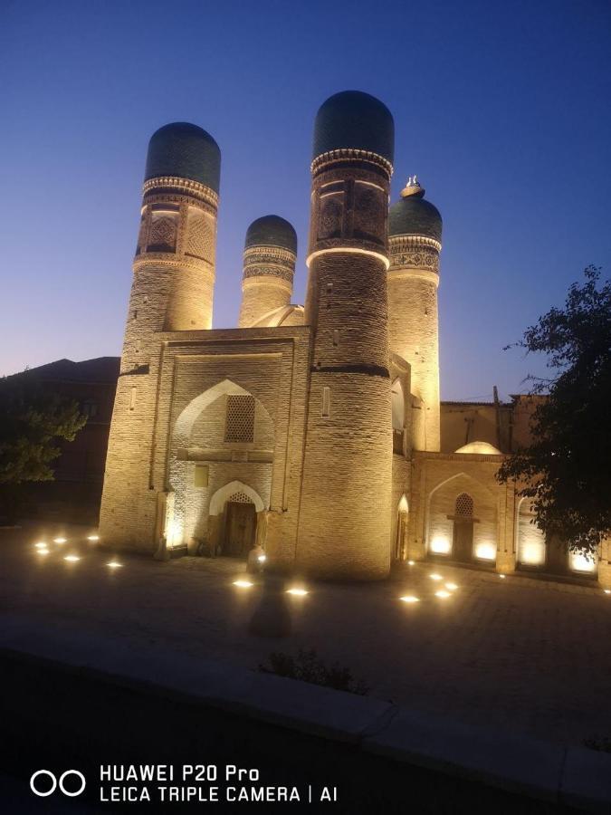 Uzbegim Family Guest House Bukhara Esterno foto