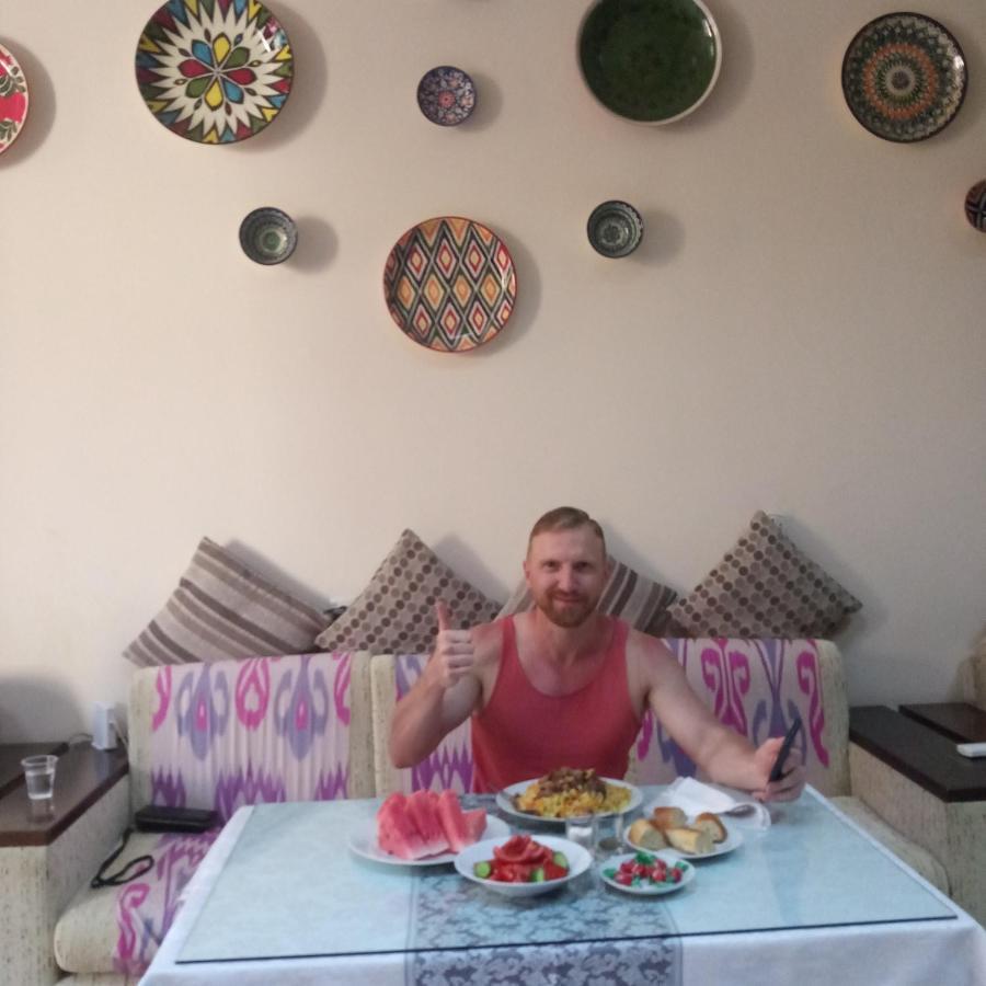 Uzbegim Family Guest House Bukhara Esterno foto