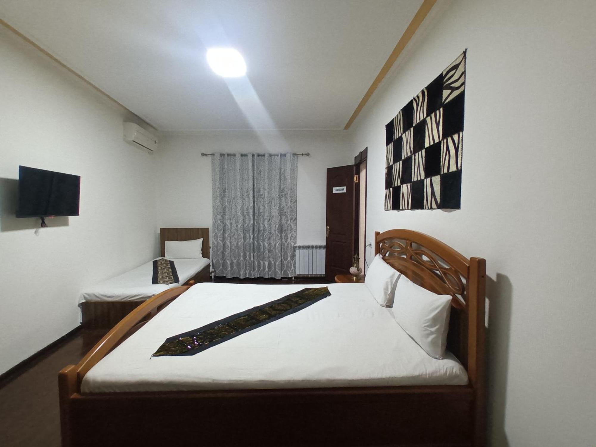 Uzbegim Family Guest House Bukhara Esterno foto